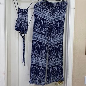 Set! Flared pants and crop top open back shirt